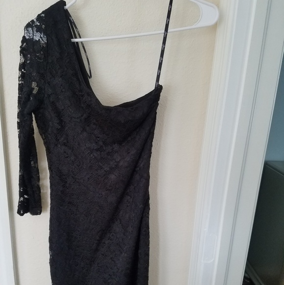 Guess gress - Picture 1 of 4